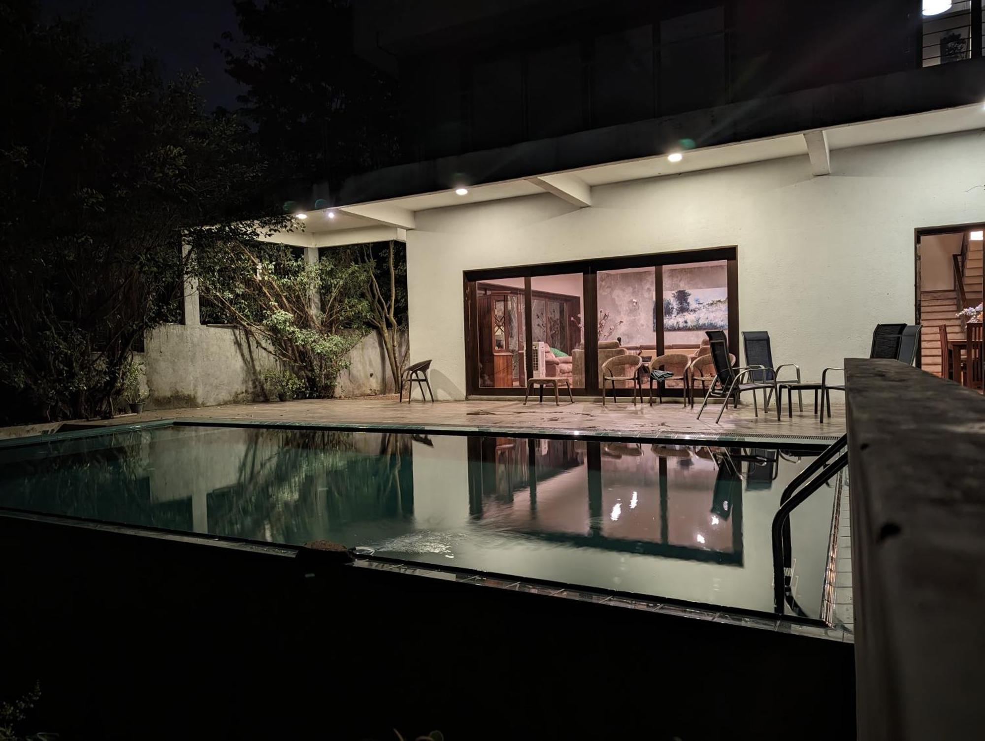 Thalangama Lakeview Lodge Баттарамулла Экстерьер фото